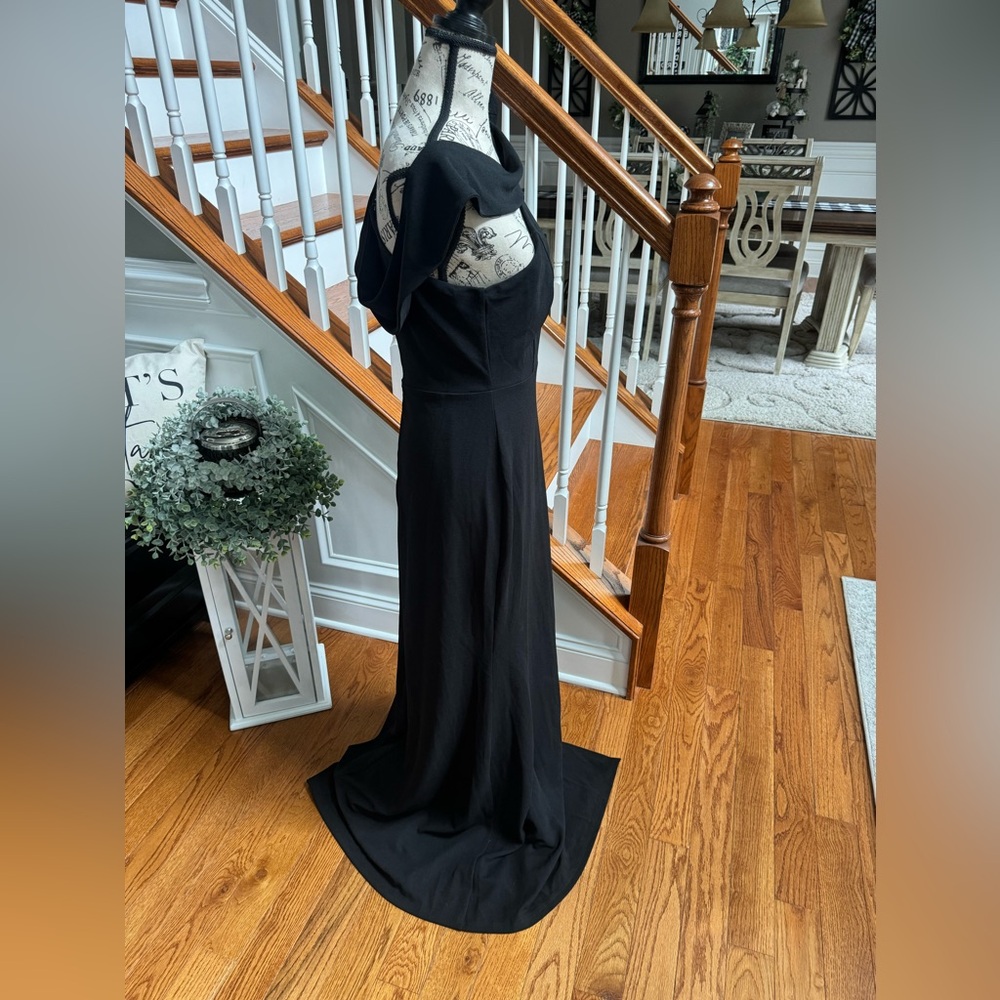 New! Lulu’s Black Fitted‎ Maxi Off Shoulder Dress - Picture 4 of 9